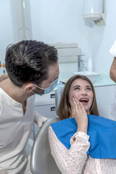 Best Emergency Dental Services for Seniors in Caseyvle, IL